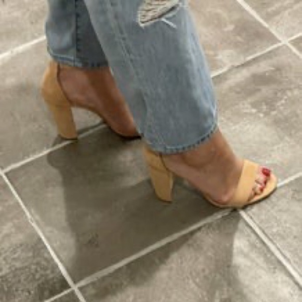 Brand new, closing boutique. Still has tags